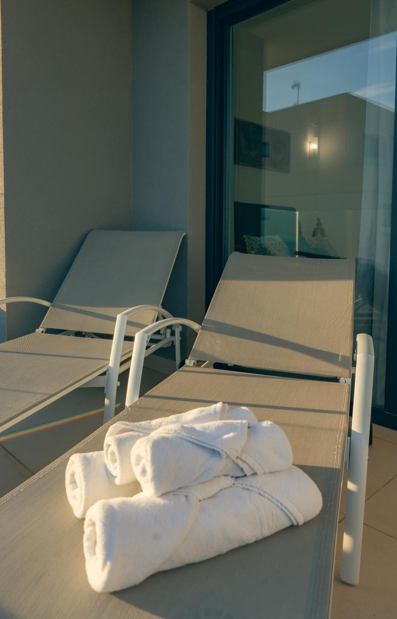 Apartamento Premium Con Jacuzzi Y Vistas Al Mar En Punta Prima, Torrevieja By Rentalole ภายนอก รูปภาพ